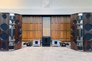 GP-Emperor-Speakers-Big-Room-Cleaned-WEB